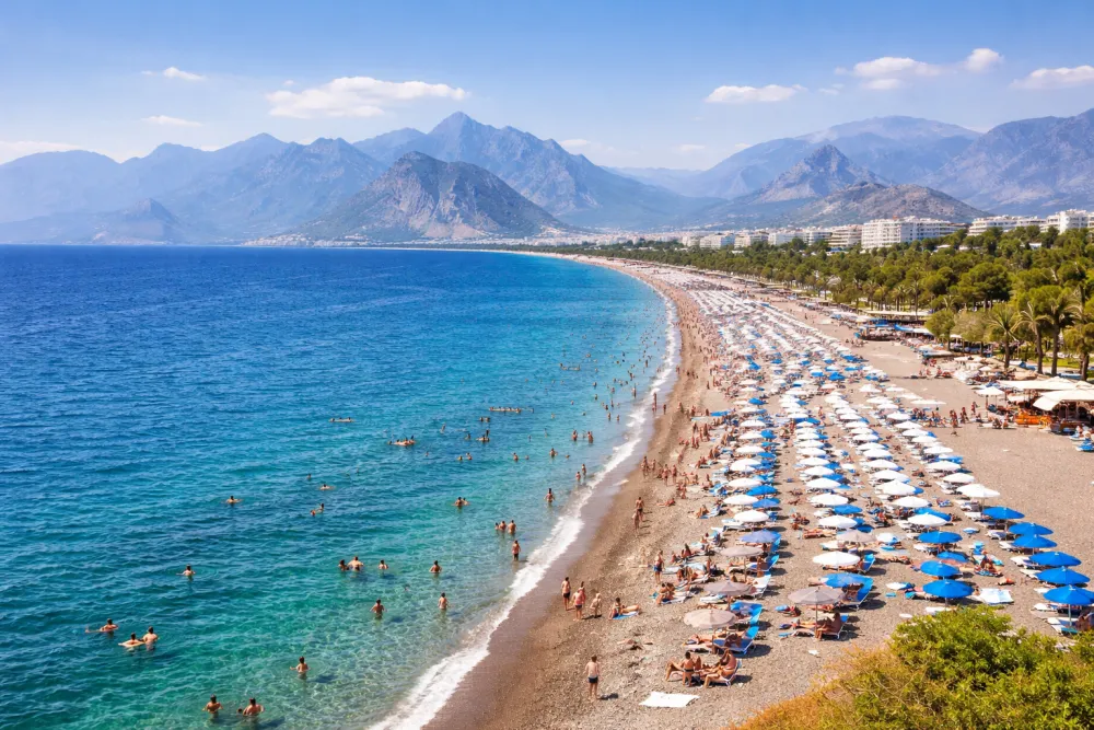 Из Санкт-Петербурга в Анталью — за солнечным настроением