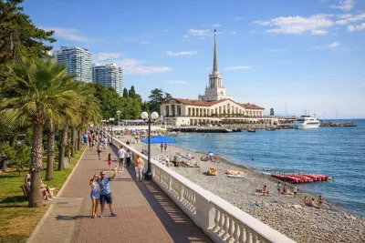 Дешевые авиабилеты Магнитогорск — Сочи, туда-обратно на 20 апреля, цена 12 800 руб