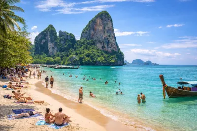 Дешевые авиабилеты Владивосток — Бангкок, прямой рейс на 5 апреля, цена 14 090 руб