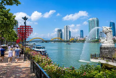 Из Барнаула в Дананг — за золотыми мостами